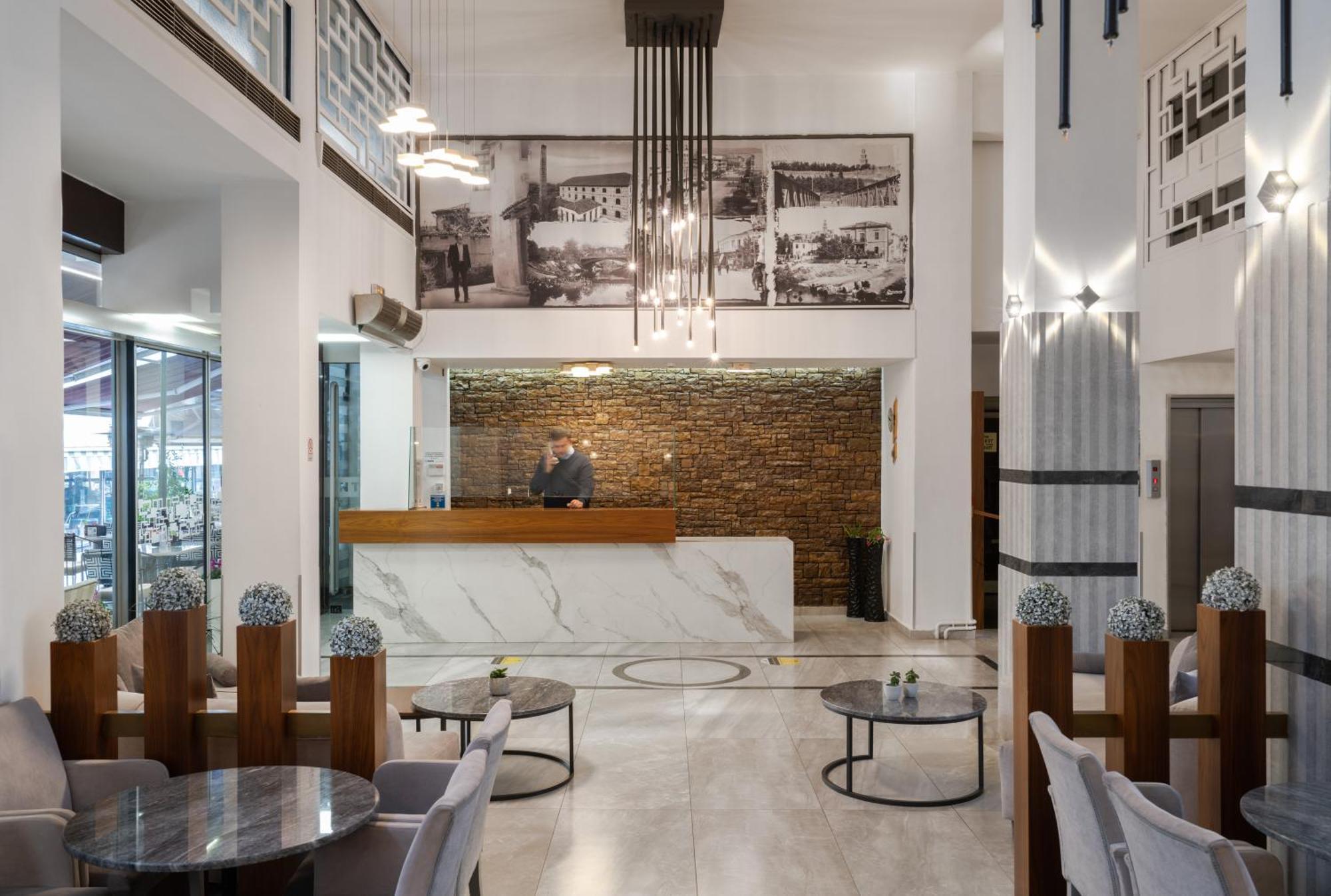 Hotel Ntinas Trikala  Ngoại thất bức ảnh